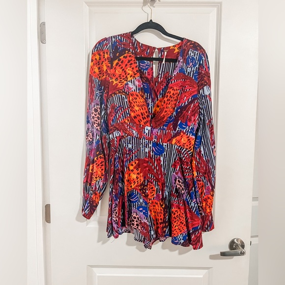 Free People Audrey Long Sleeve V-neck Romper Size 6 - Picture 3 of 7